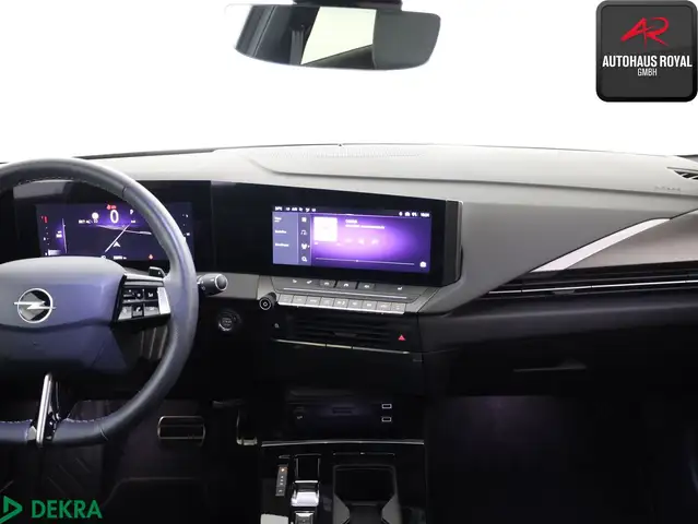Opel Astra view 9