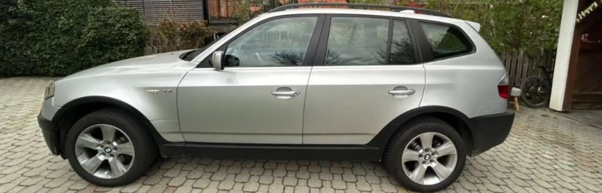 BMW X3 X3 3,0i Aut. Silber - 2