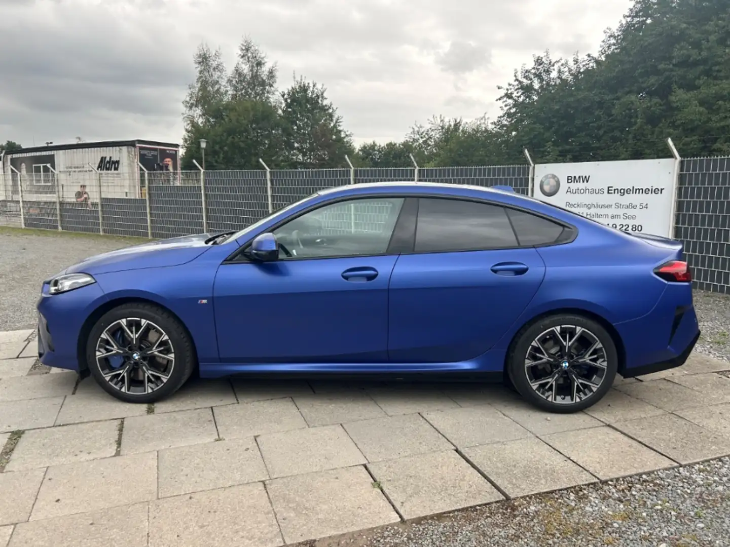 BMW 220 Gran Coupe d M Sport Glasd. Head-Up NeuesModell Blau - 2