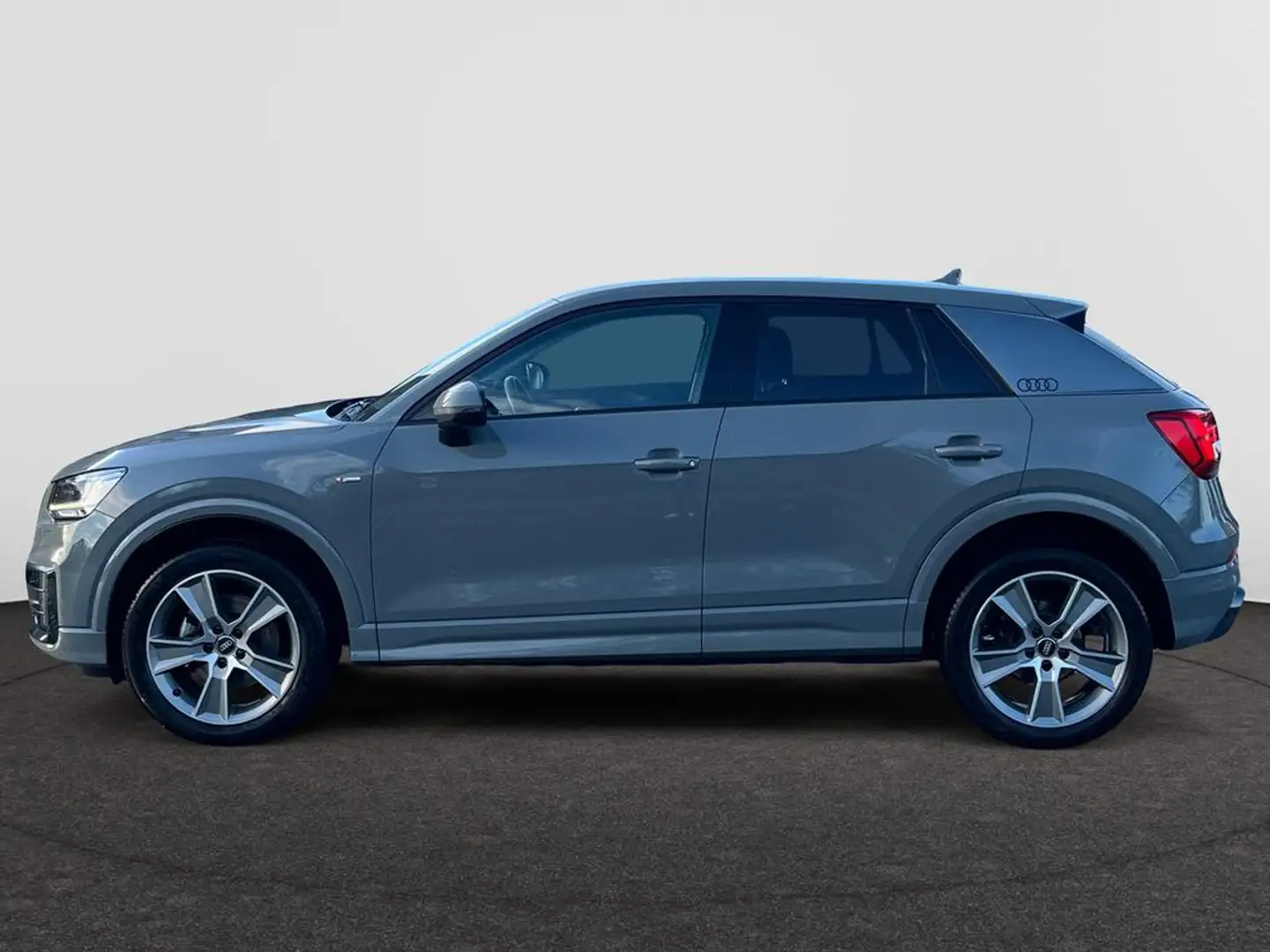 Audi Q2 Audi Q2 1.4 TFSI cylinder on demand 110(150) kW(PS) 6-speed Gris - 2