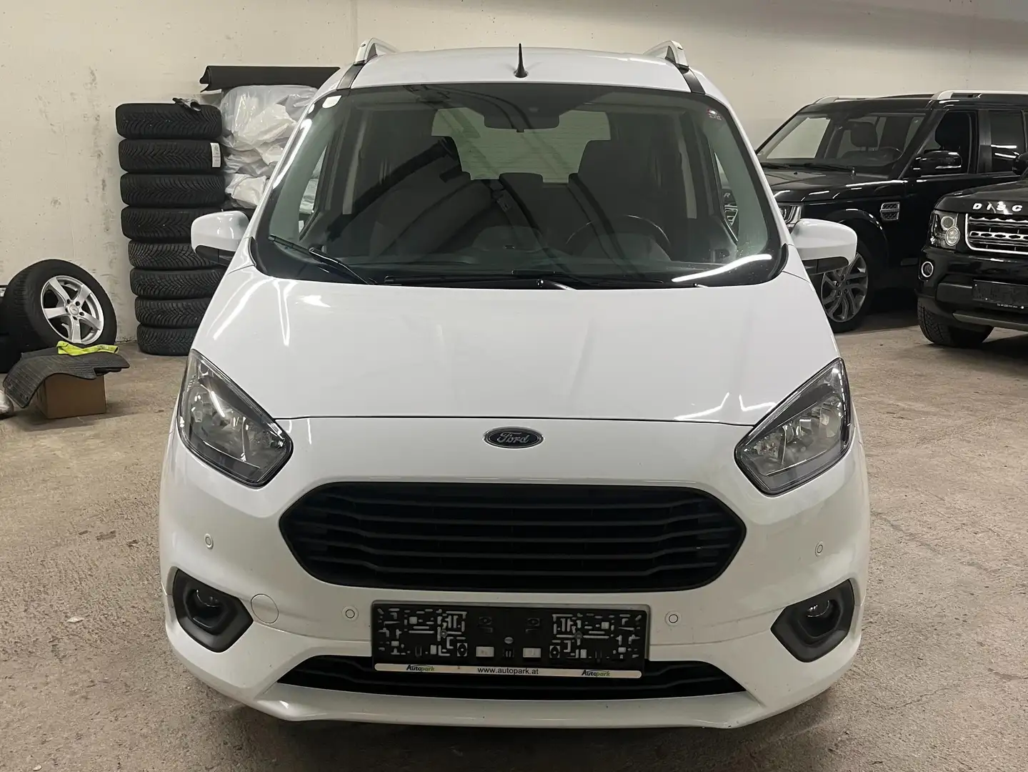 Ford Tourneo Courier Trend Weiß - 2