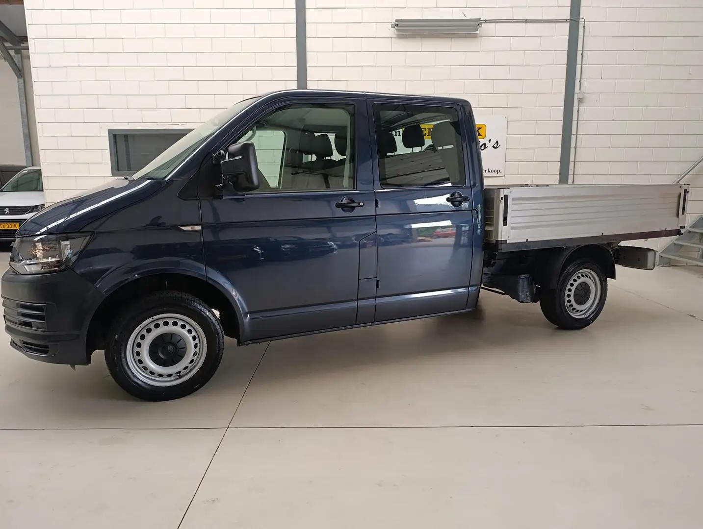 Volkswagen T6 Transporter 2.0 TDI L2H1 DC 4Motion Comfortline 4x4 | 6 persoo Blauw - 1