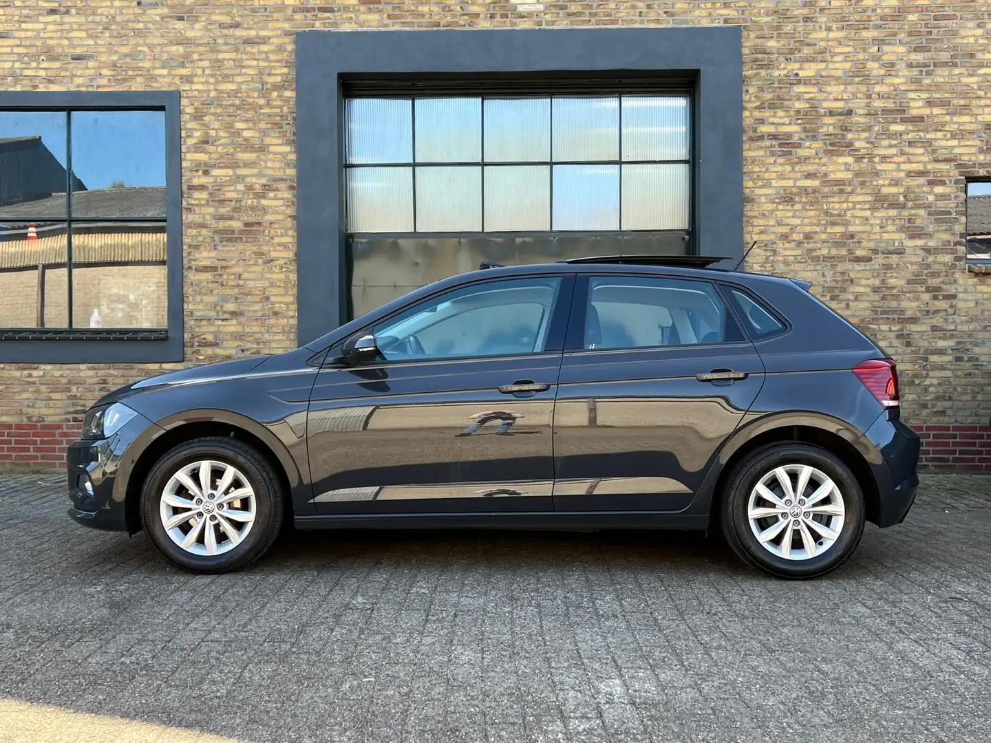 Volkswagen Polo 1.0 TSI Beats | Pano + Cruise + Carplay | Grijs - 2