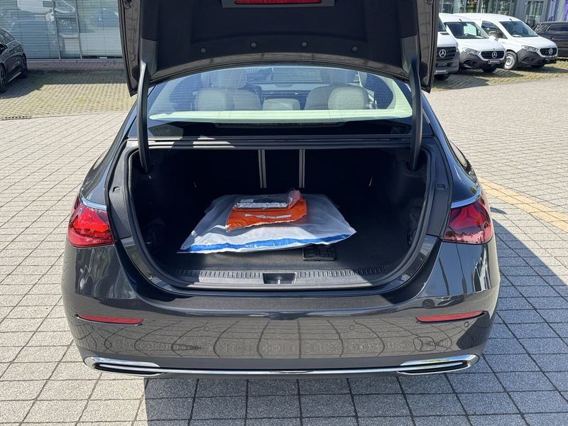 Mercedes-Benz E 300 E 300 de Edition Avantgarde Airmatic HinterachsLenk — photo 18