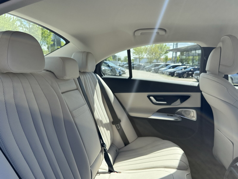 Mercedes-Benz E 300 E 300 de Edition Avantgarde Airmatic HinterachsLenk — photo 16