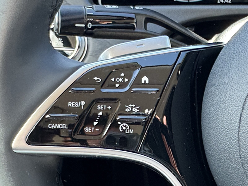 Mercedes-Benz E 300 E 300 de Edition Avantgarde Airmatic HinterachsLenk — photo 13