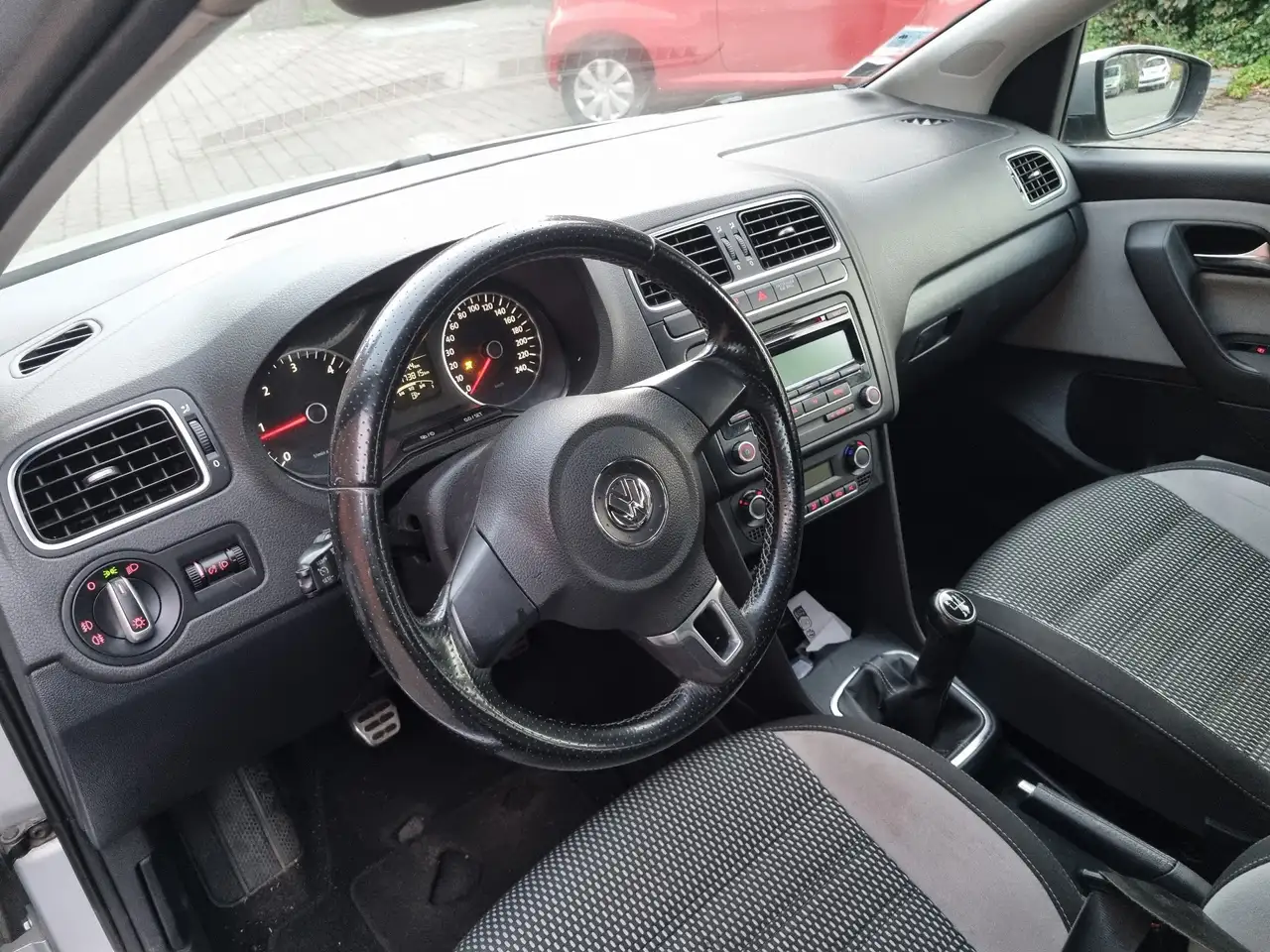 Volkswagen Polo Citadine 5 portes — photo 11
