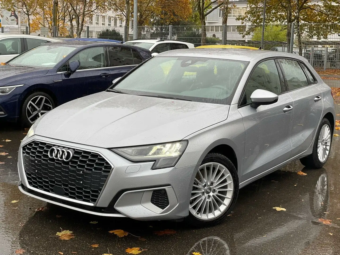 Audi A3 Sportback 35 TDI S-Tronic*NAVI*VIRTUAL*SHZ Silber - 1