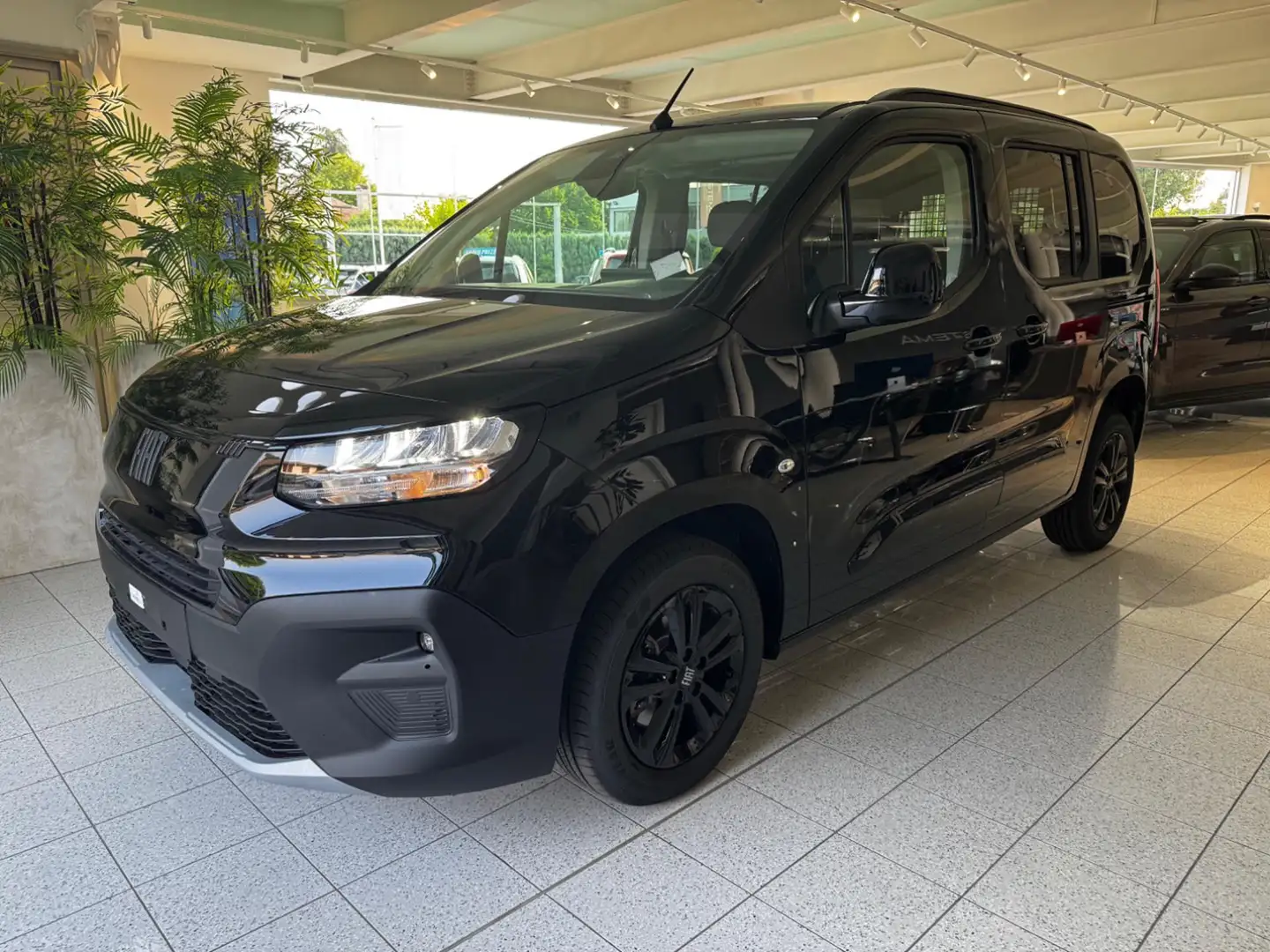 Fiat Doblo Doblò 1.5 BlueHdi 130CV Combi N1 - VARI COLORI! Zwart - 1