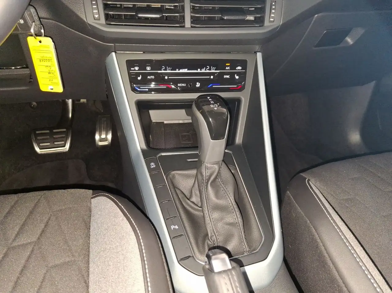 Volkswagen Taigo GOAL 1,0 l TSI OPF 85 kW (116 PS) 7-Gang-D 15
