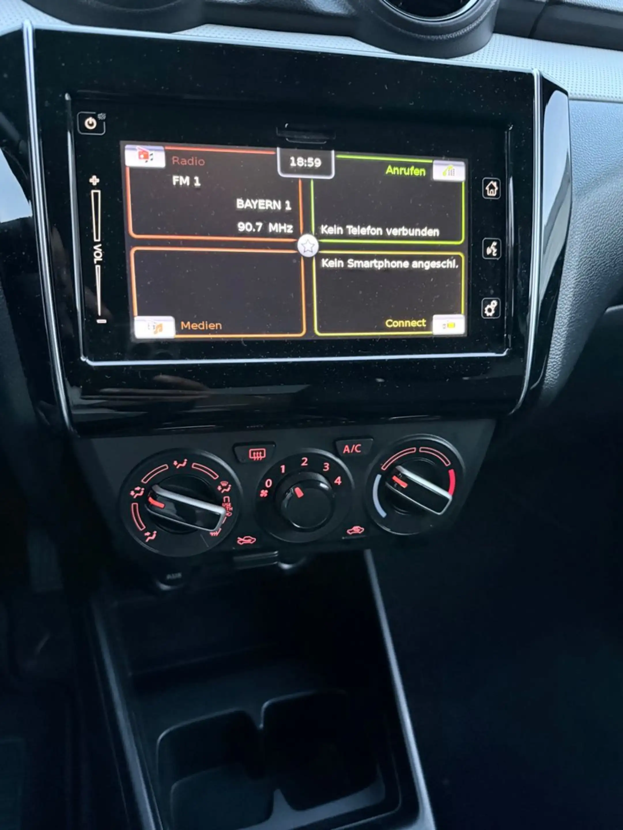 Suzuki Swift Suzuki Swift 1.2 DUALJET ALLGRIP Comfort — photo 4