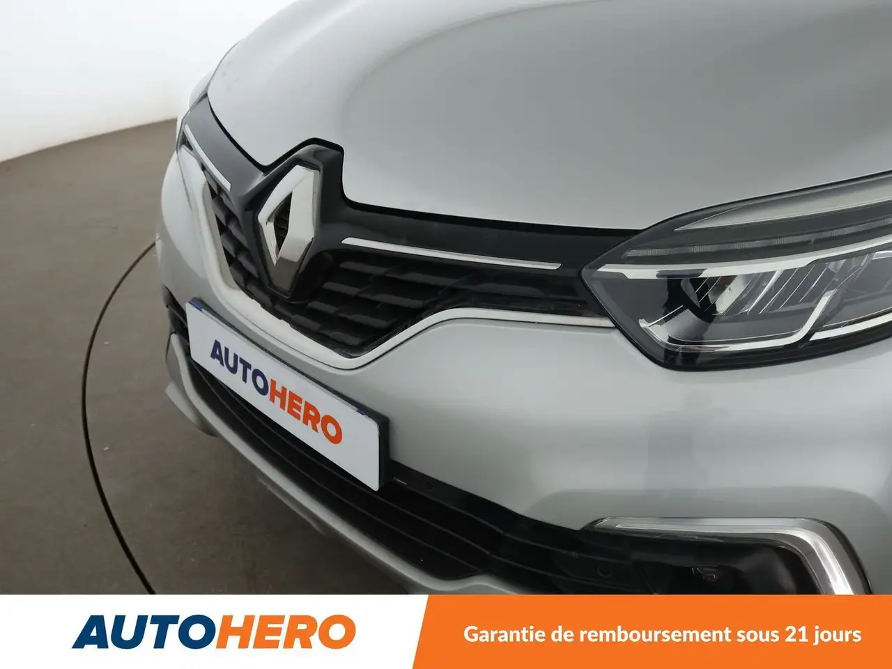 Renault Captur — photo 31