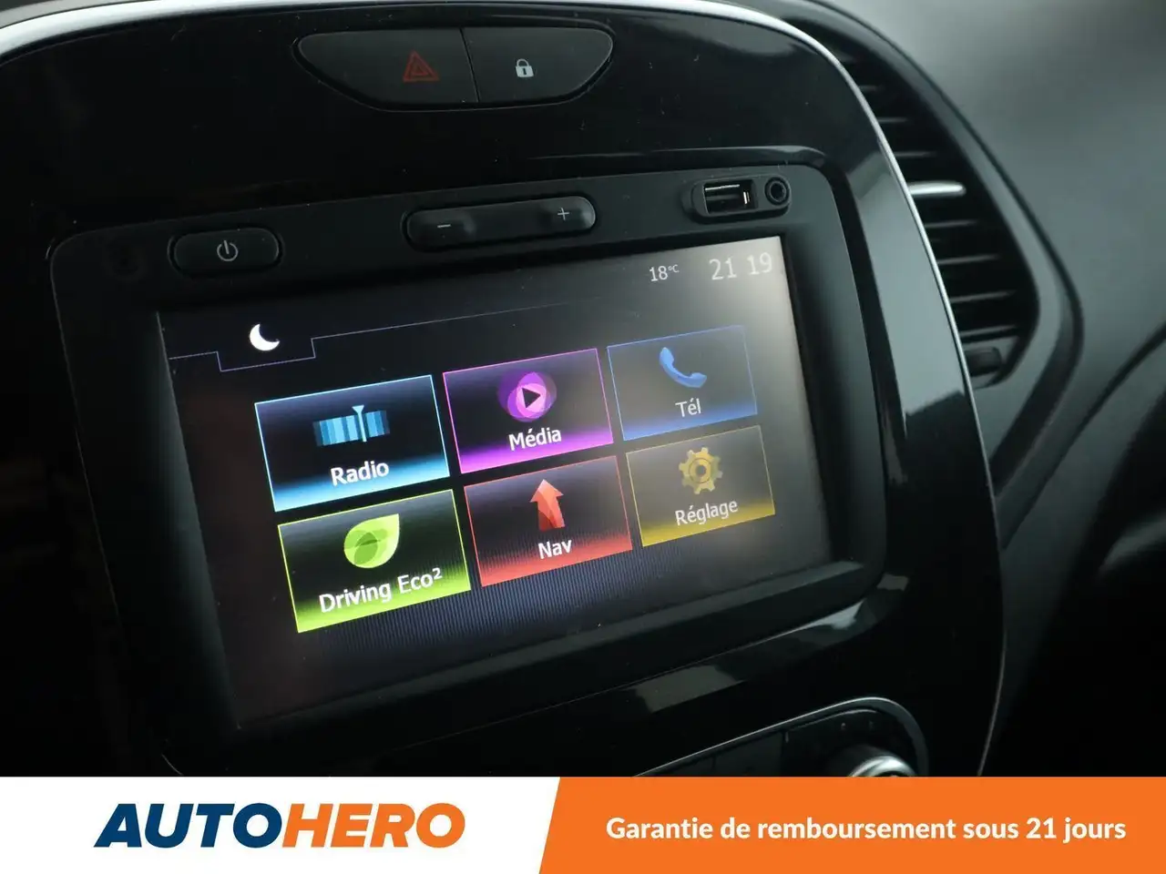 Renault Captur — photo 21