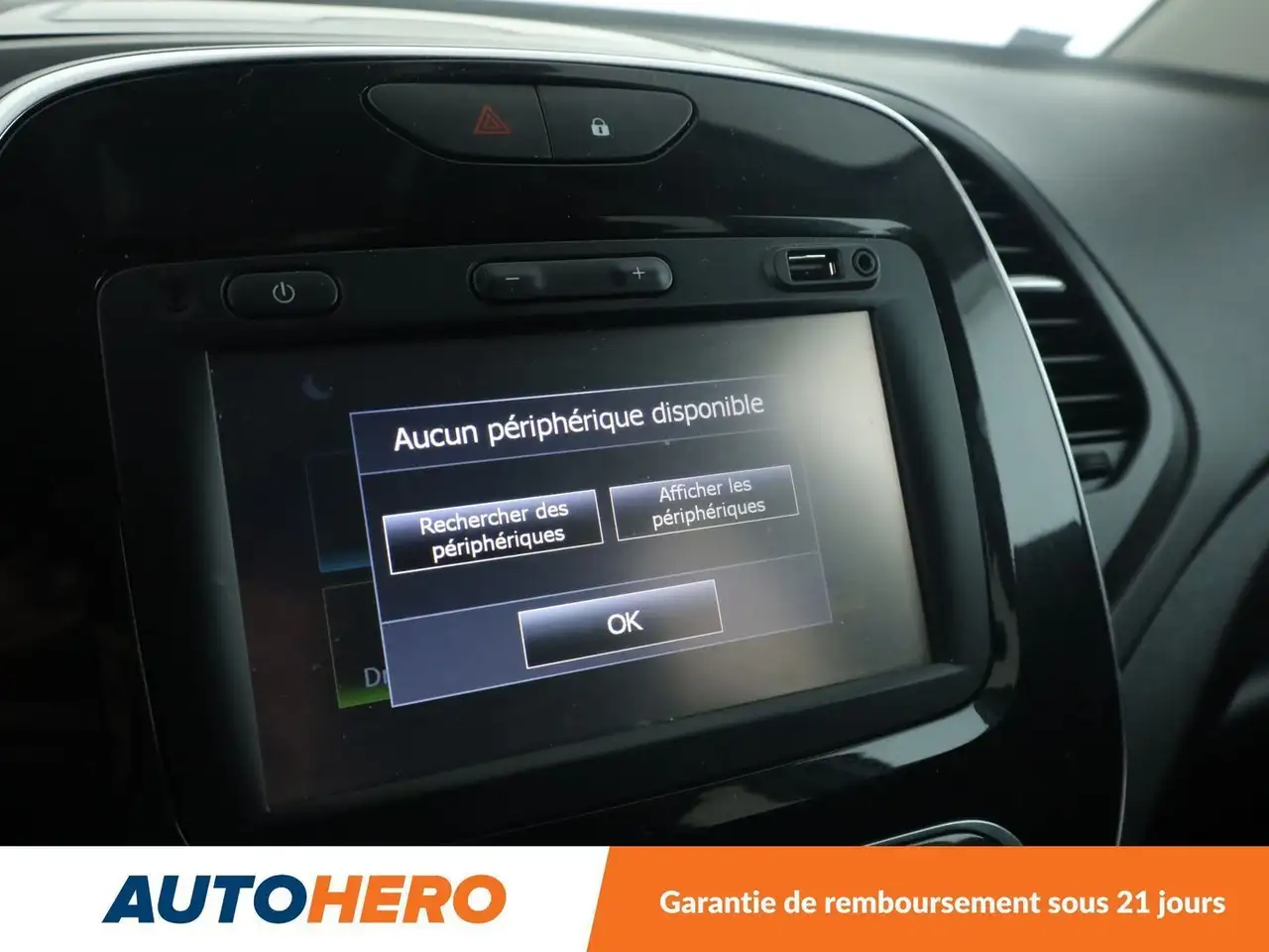 Renault Captur — photo 22