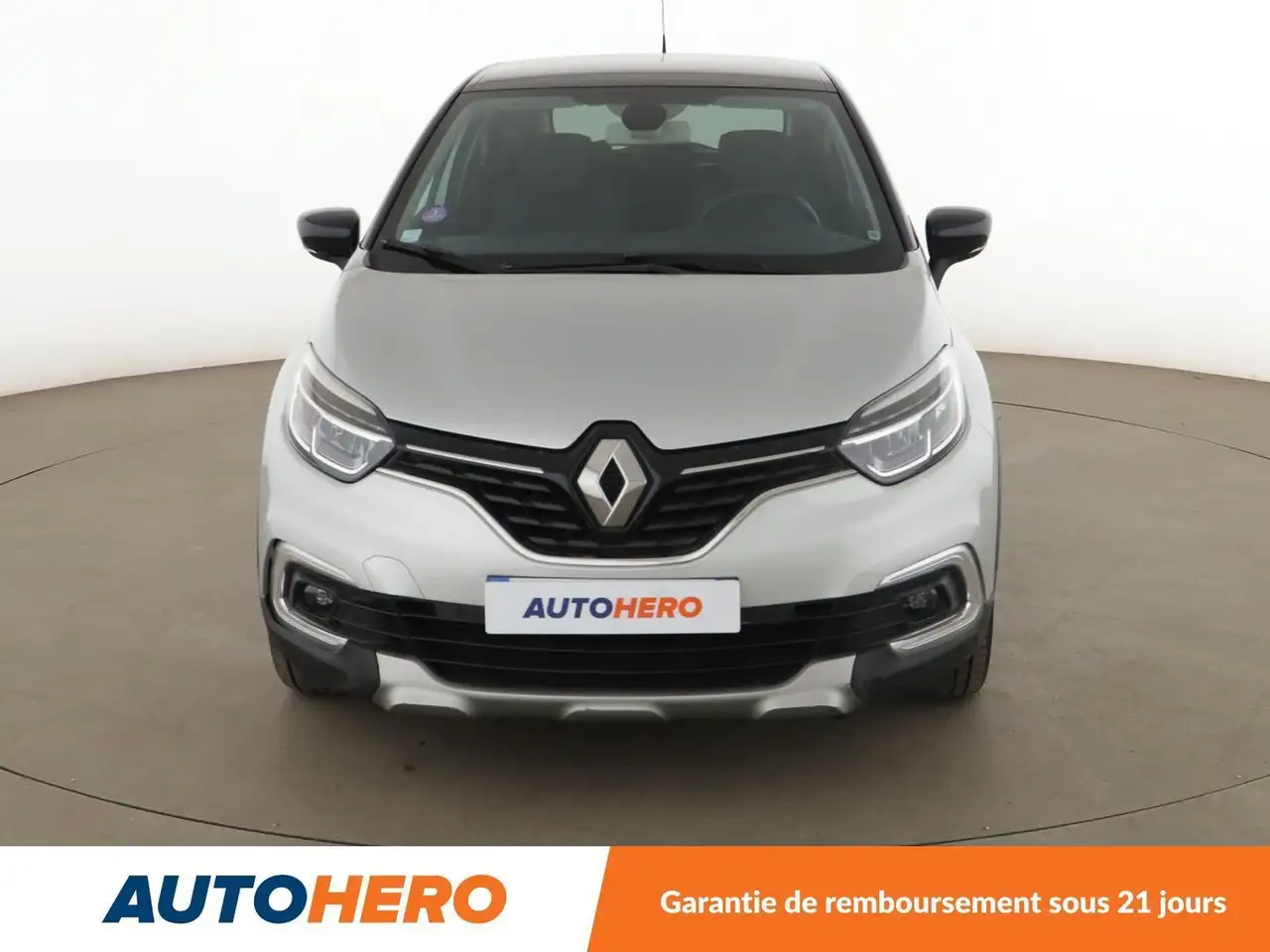 Renault Captur — photo 9