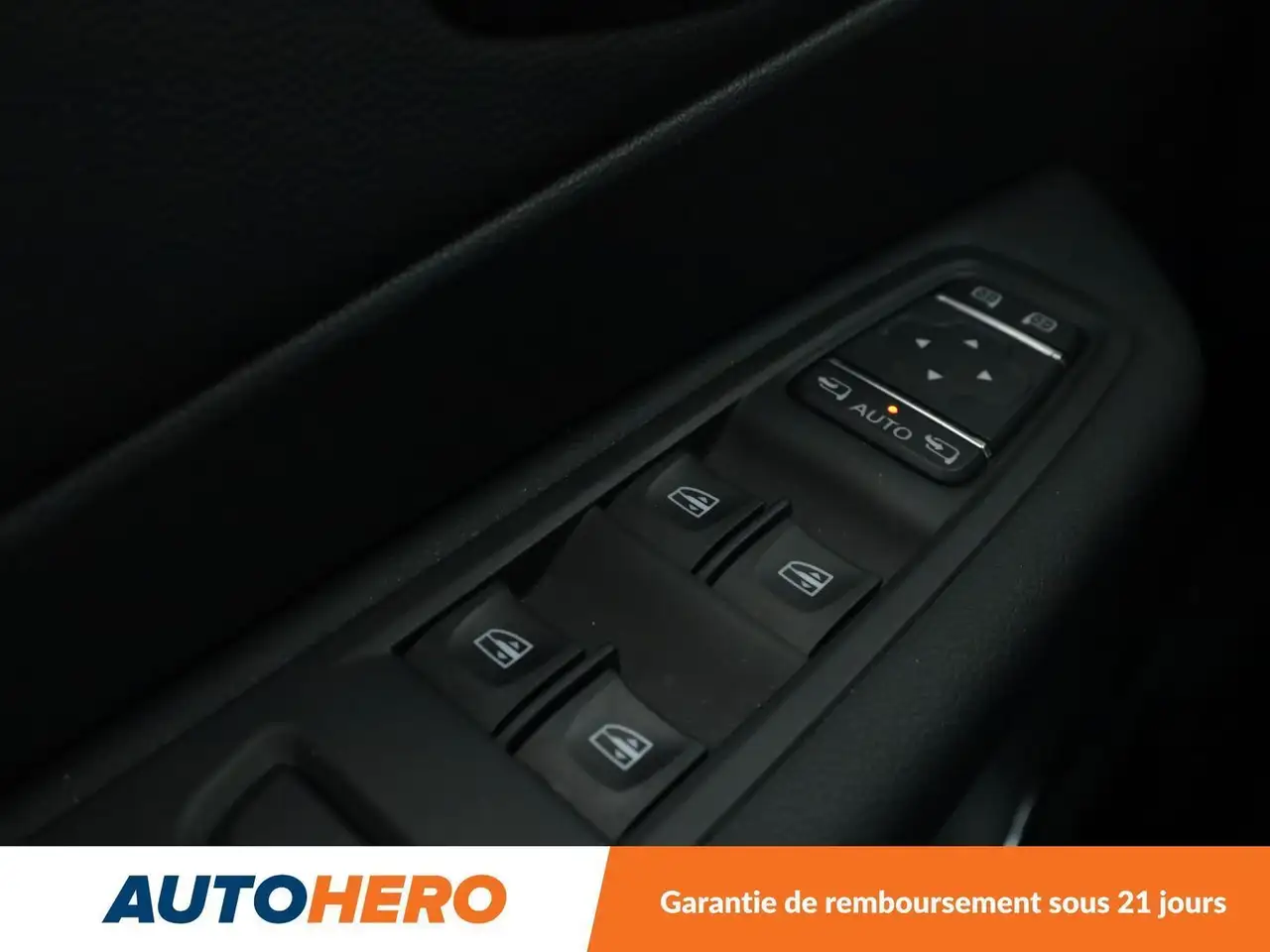 Renault Captur — photo 29