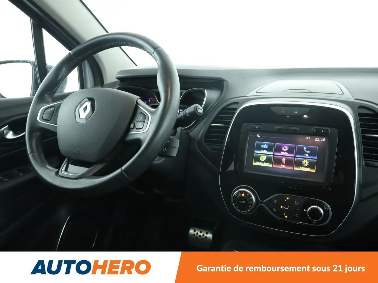 Renault Captur — photo 13