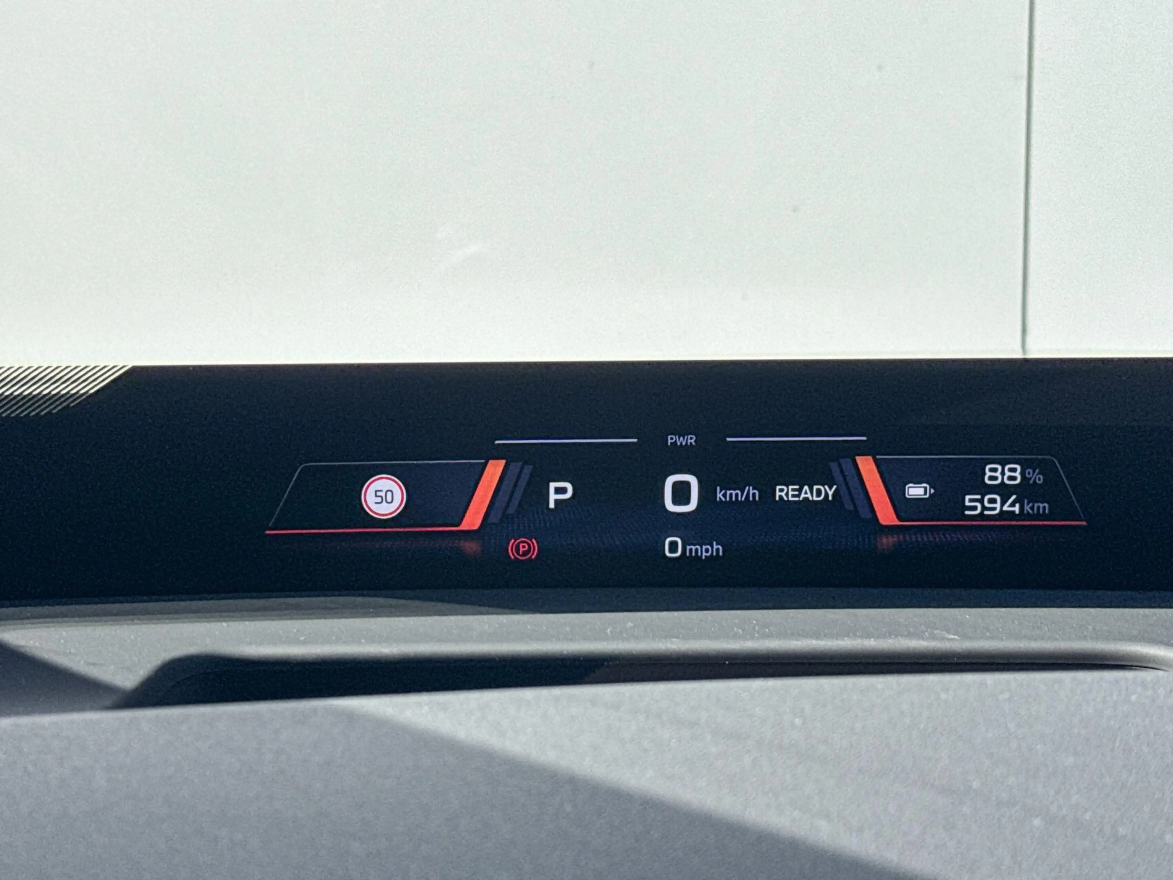 BMW iX3 50 xDrive M-Sport Pro / Glazen Dak / Parking Prof — photo 15