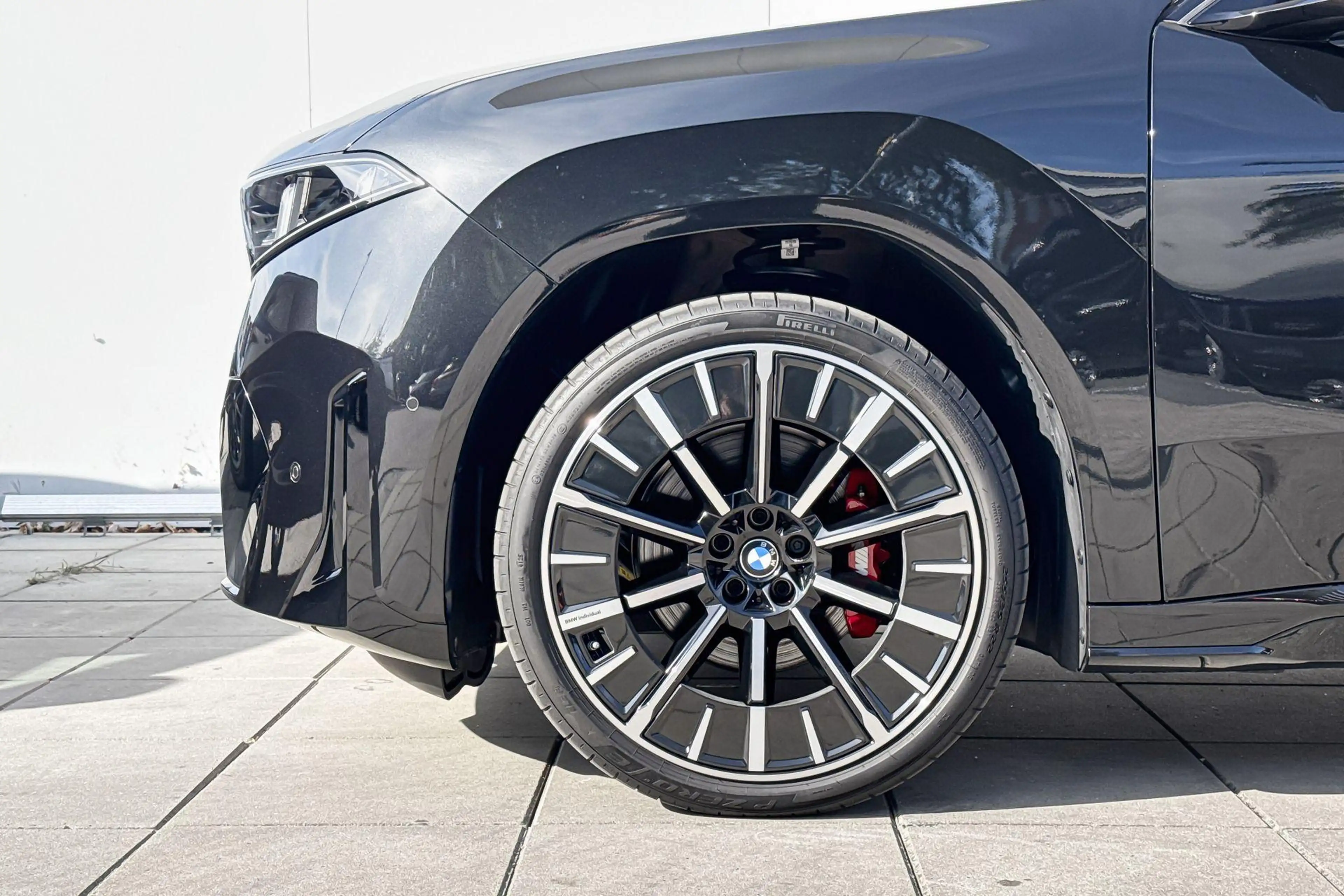 BMW iX3 50 xDrive M-Sport Pro / Glazen Dak / Parking Prof — photo 3