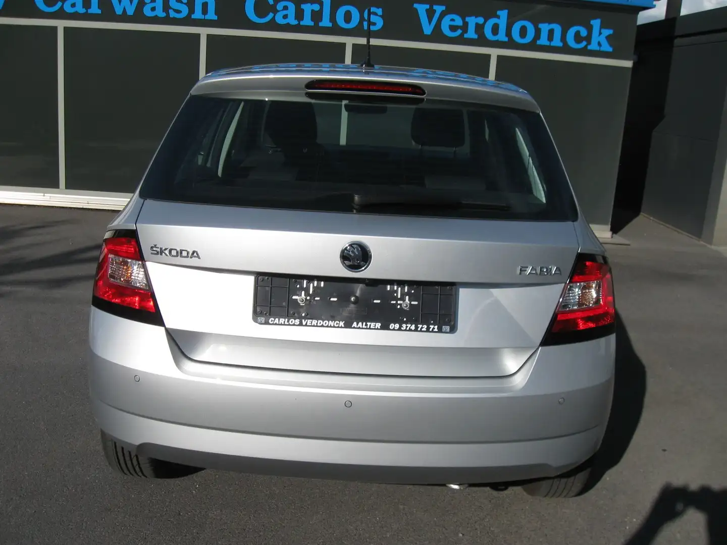 Skoda Fabia Fabia 1.0 MPI Clever Zilver - 2