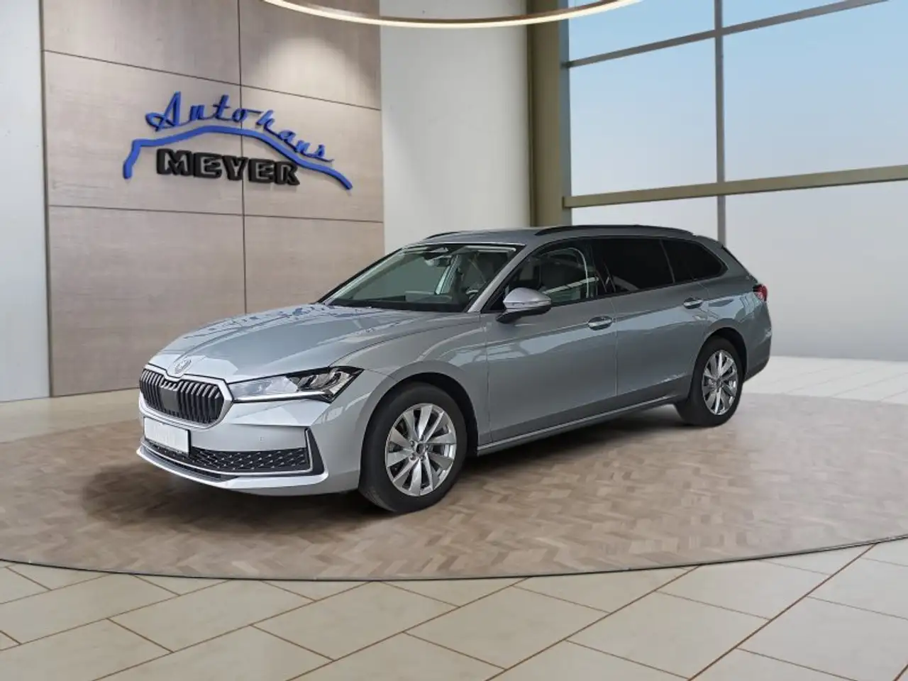 Skoda Superb Combi 2,0TDI DSG Navi/DCC/ACC/Kamera/Sitzhz., миниатюра 2