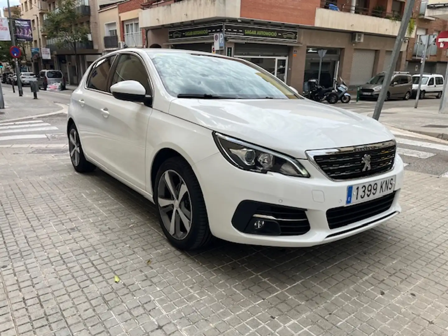 Peugeot 308 1.2 PureTech S&S Allure 130 Blanc - 2