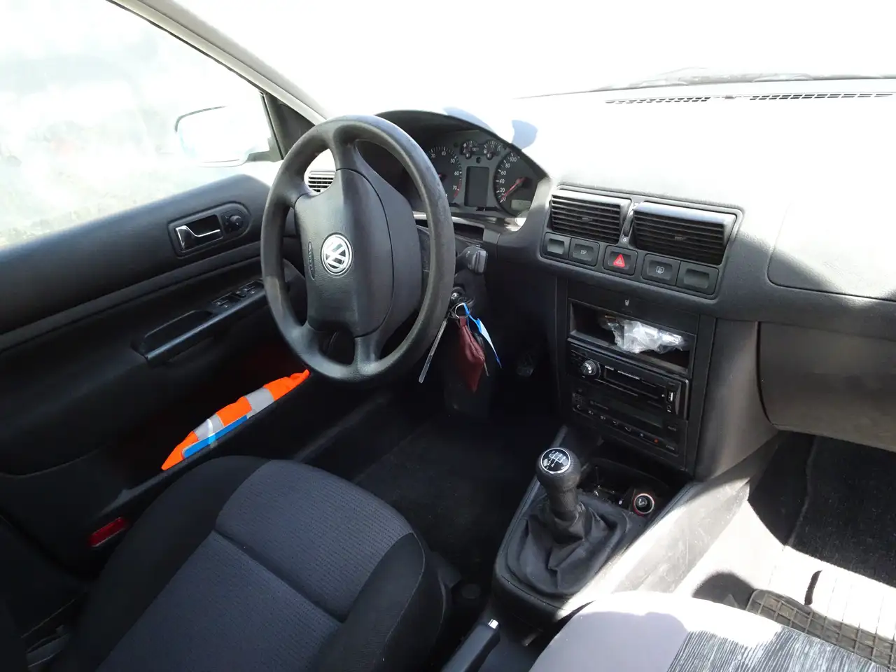 Volkswagen Golf IV 1.6 Edition-1 Erste Hand-klimaautomatic-AHK-SHG-Tüv DE/27-USW..., foto 8