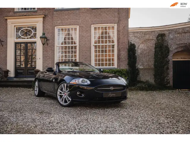 Jaguar XK 4.2 V8 Convertible (305pk) Lage KM | 20" | Alpine