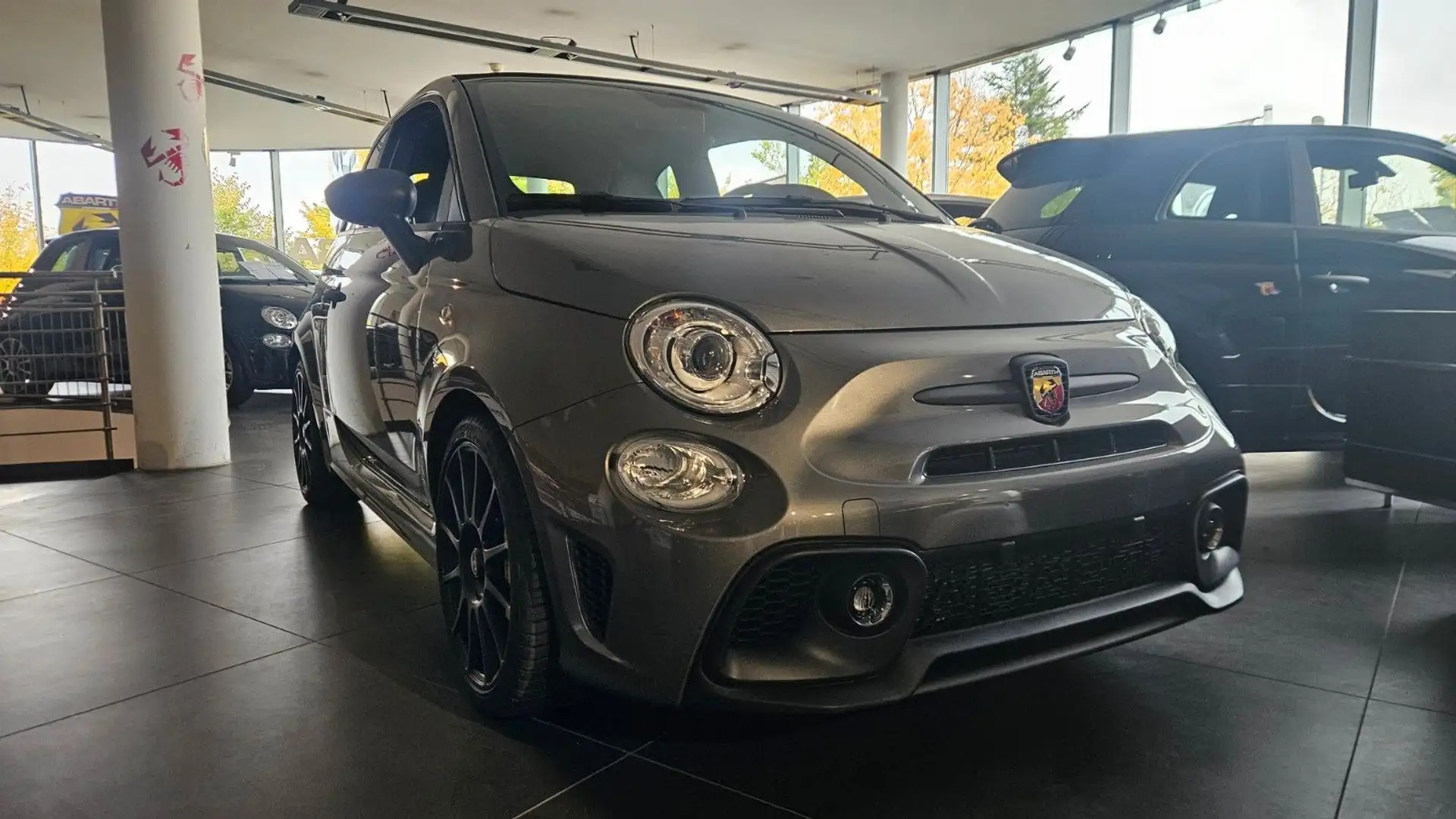 Abarth 695C 1.4 T-Jet 132 kW*Beats*Xenon*Sabelt* Gri - 1