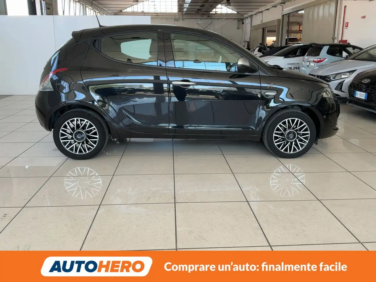 Lancia Ypsilon 2023 — фото 7
