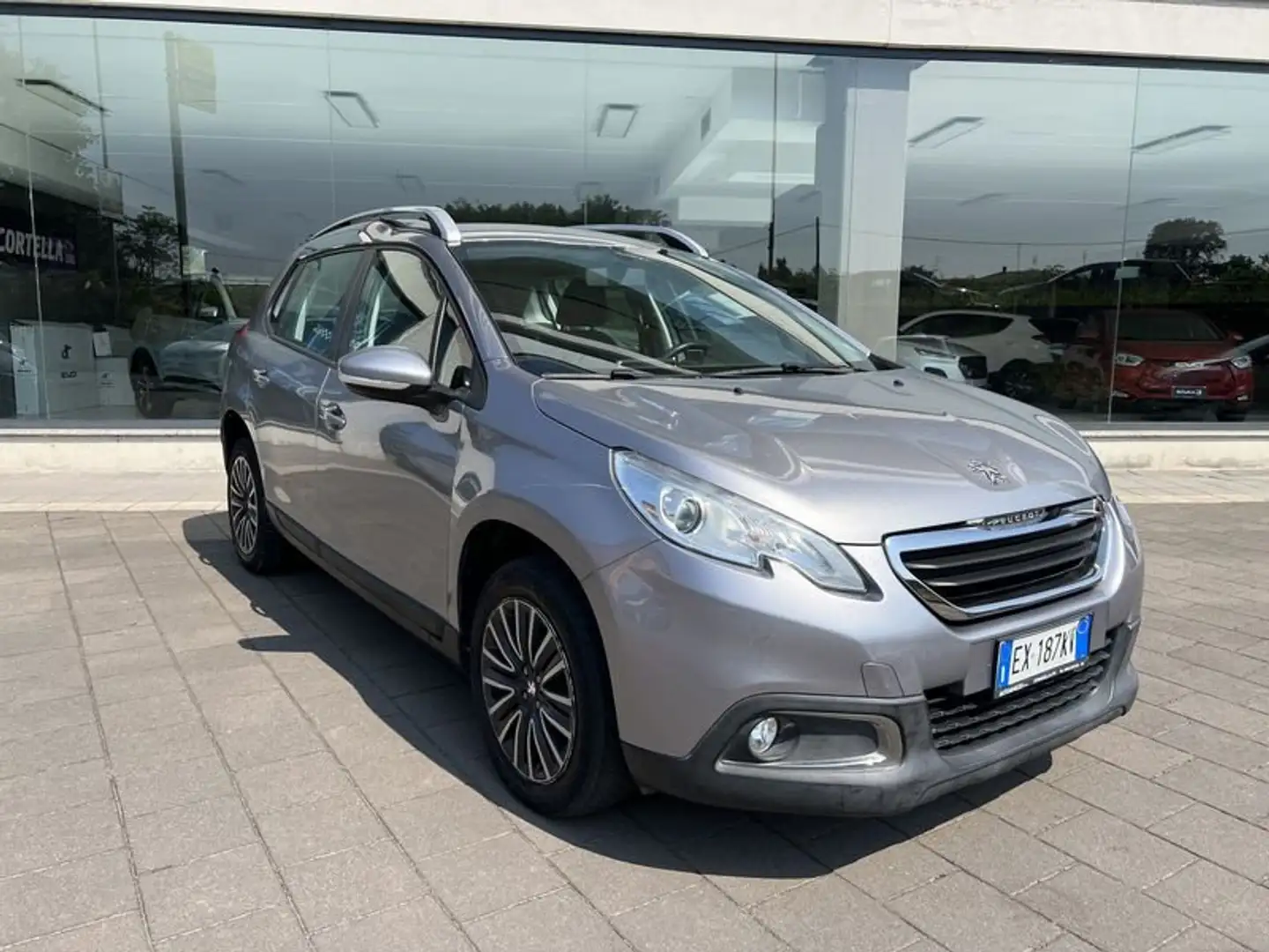 Peugeot 2008 1.6 e-HDi 92 CV Stop&Start Active Grau - 1
