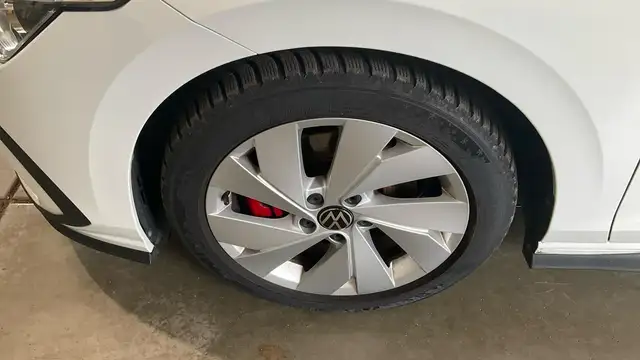 Volkswagen Golf view 11