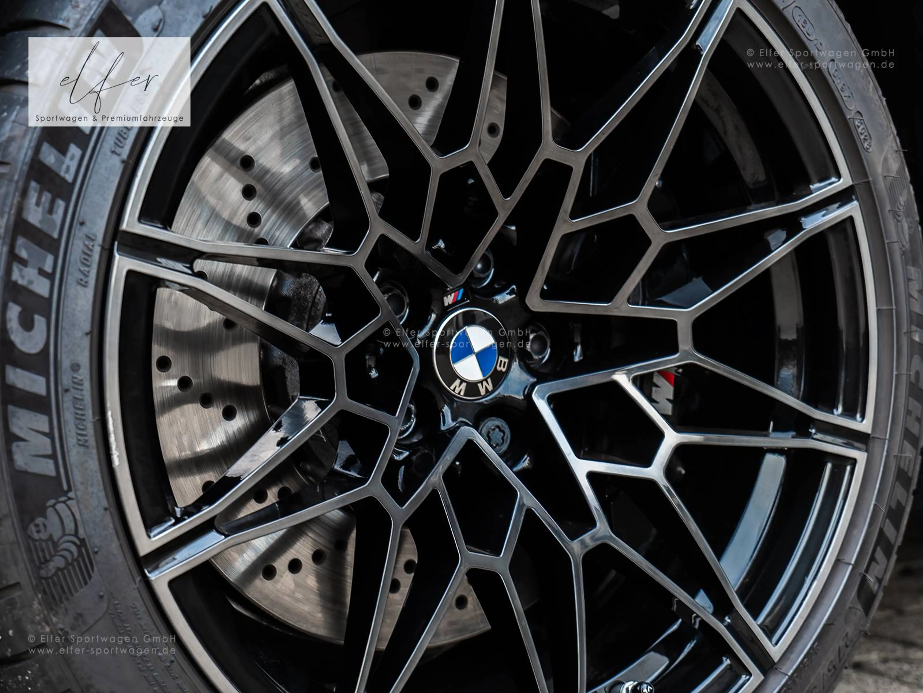 BMW M4 xDrive Competition — photo 12