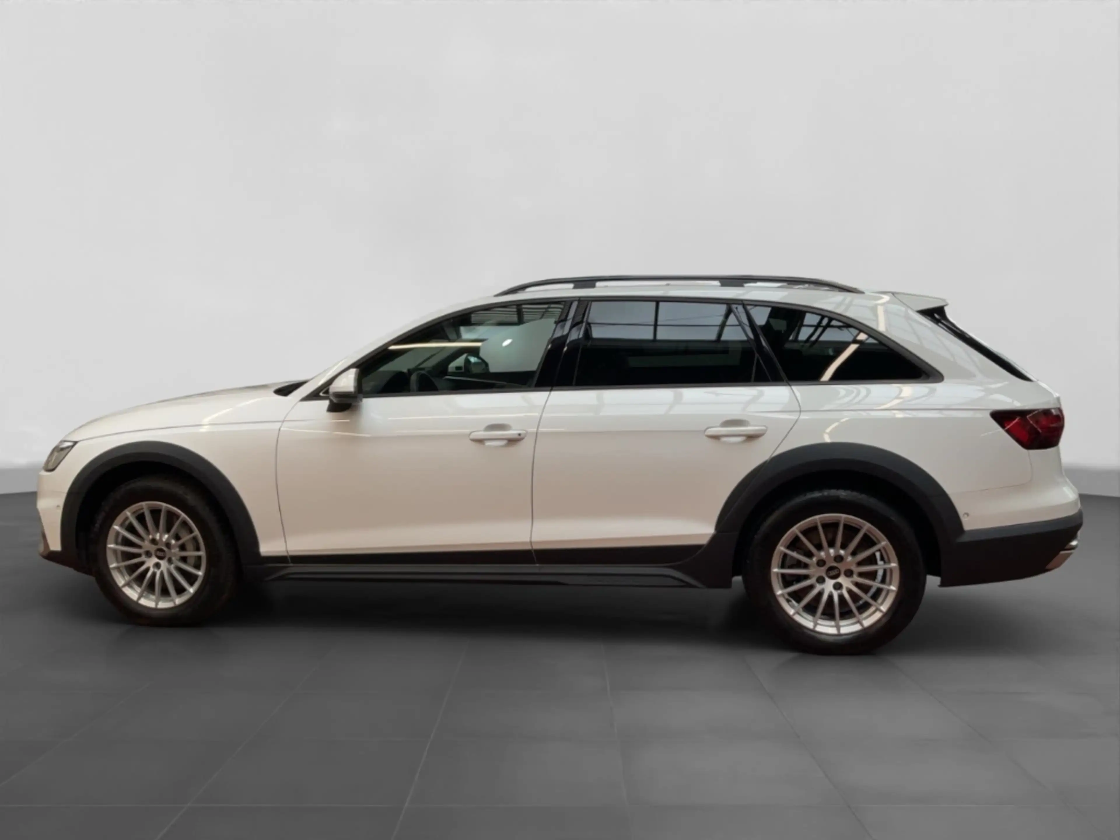 Audi A4 allroad 50 3.0 TDI quattro Alu Matrix-LED AHK Pano Kamera — photo 3