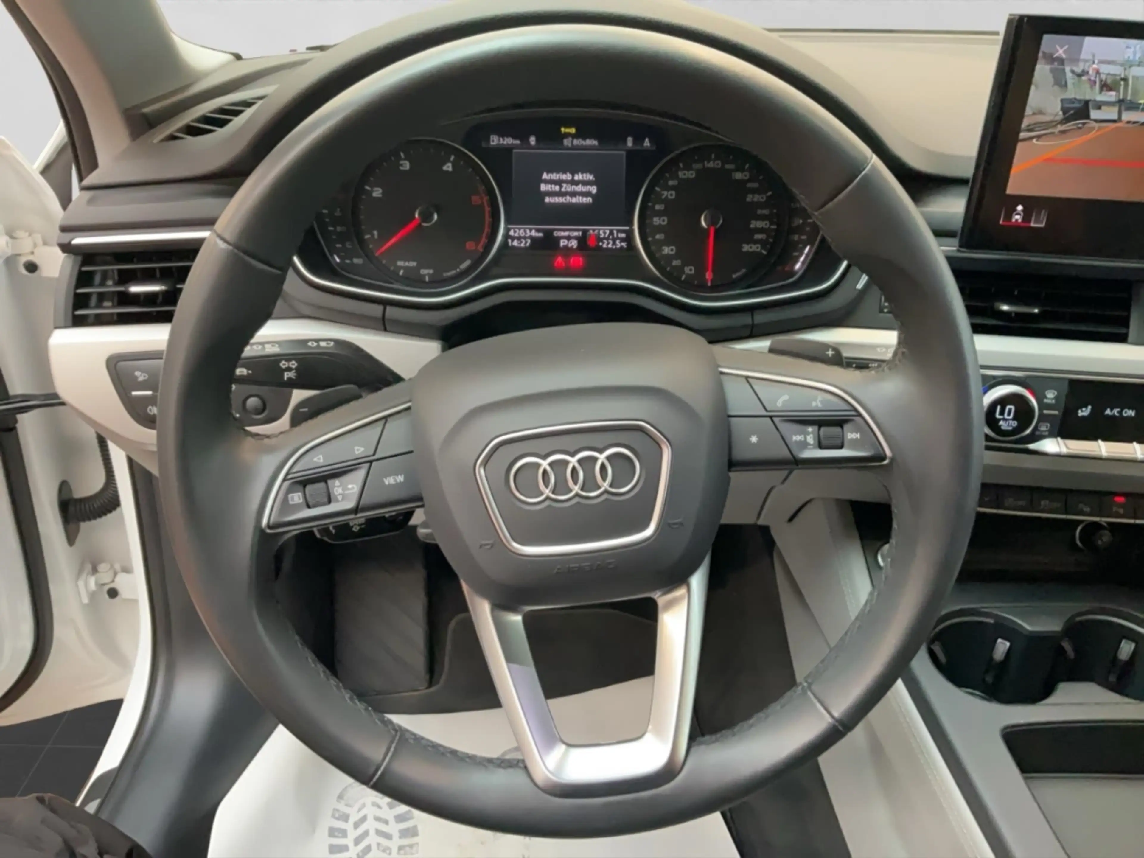 Audi A4 allroad 50 3.0 TDI quattro Alu Matrix-LED AHK Pano Kamera — photo 9
