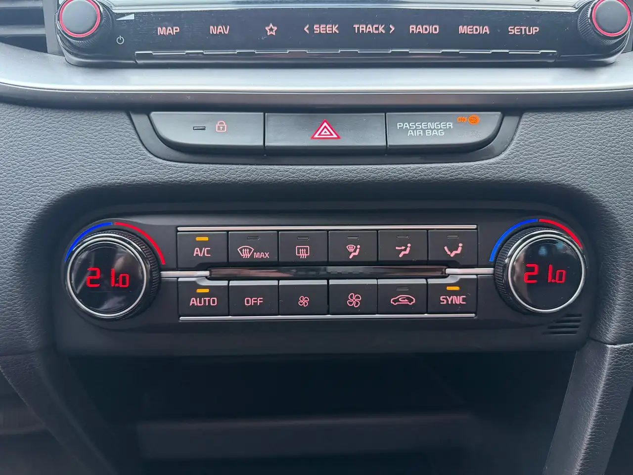 Kia Ceed SW / cee'd SW Sportswagon 1.0 T-GDi MHEV DynamicLine|Navi|Camera 26