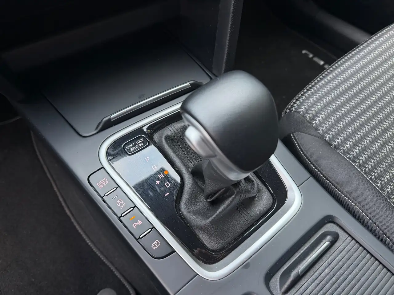 Kia Ceed SW / cee'd SW Sportswagon 1.0 T-GDi MHEV DynamicLine|Navi|Camera 28