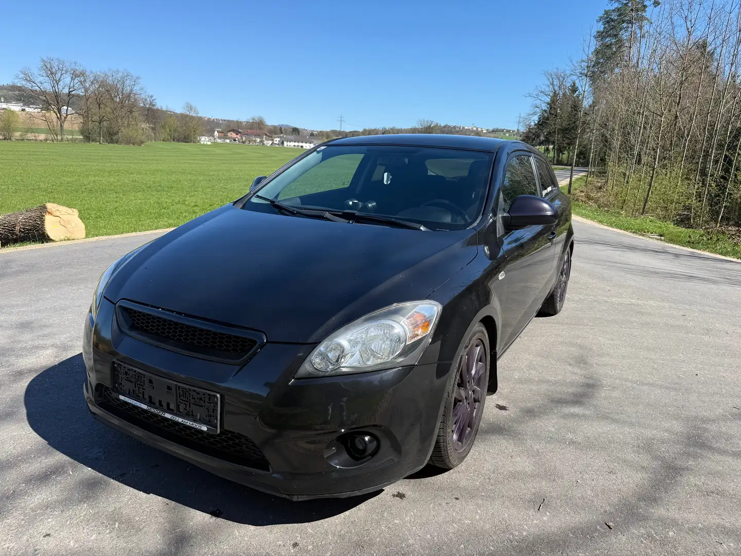 Kia Ceed / cee'd Schwarz - 1
