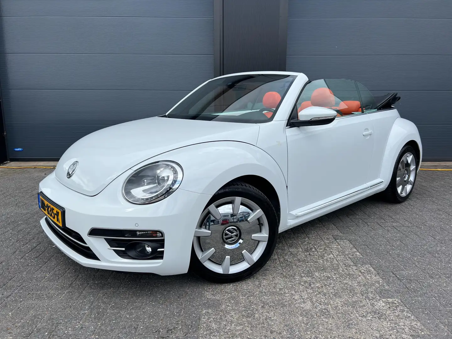Volkswagen Beetle Cabriolet 1.4 TSI Exclusive Series 1e eig., Full O Wit - 1