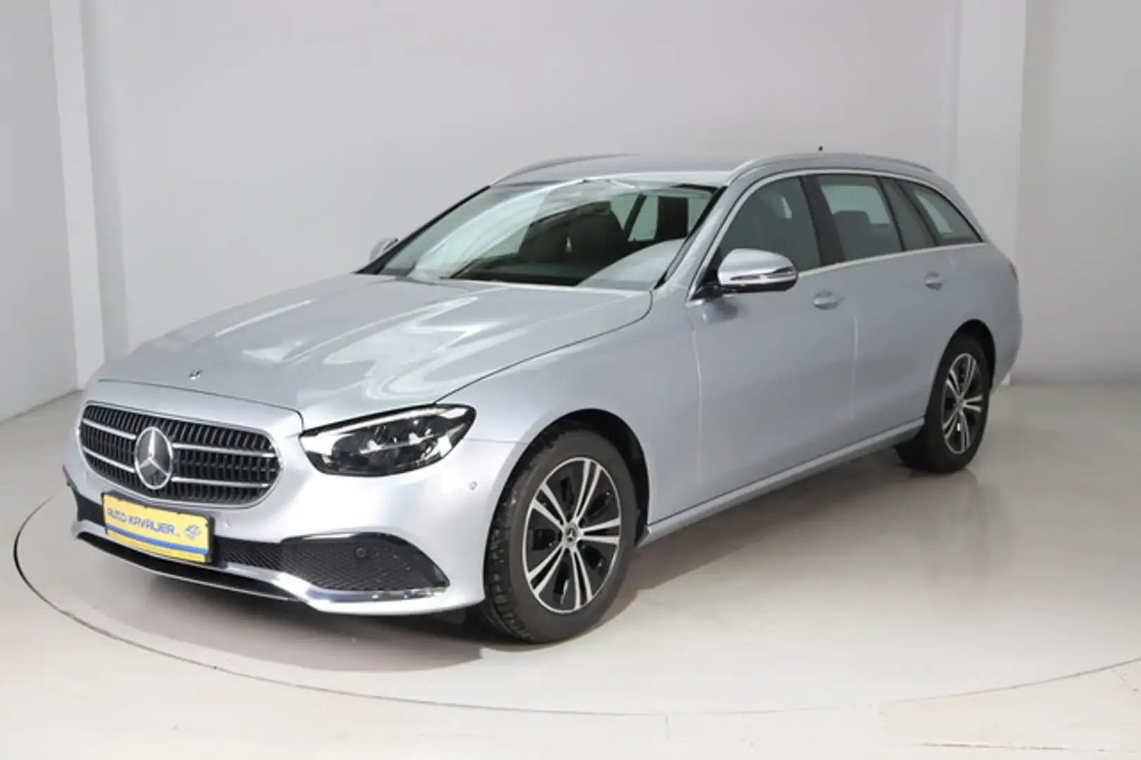 Mercedes-Benz E 220 T d * LED * DAB * Widescreen Argent - 1