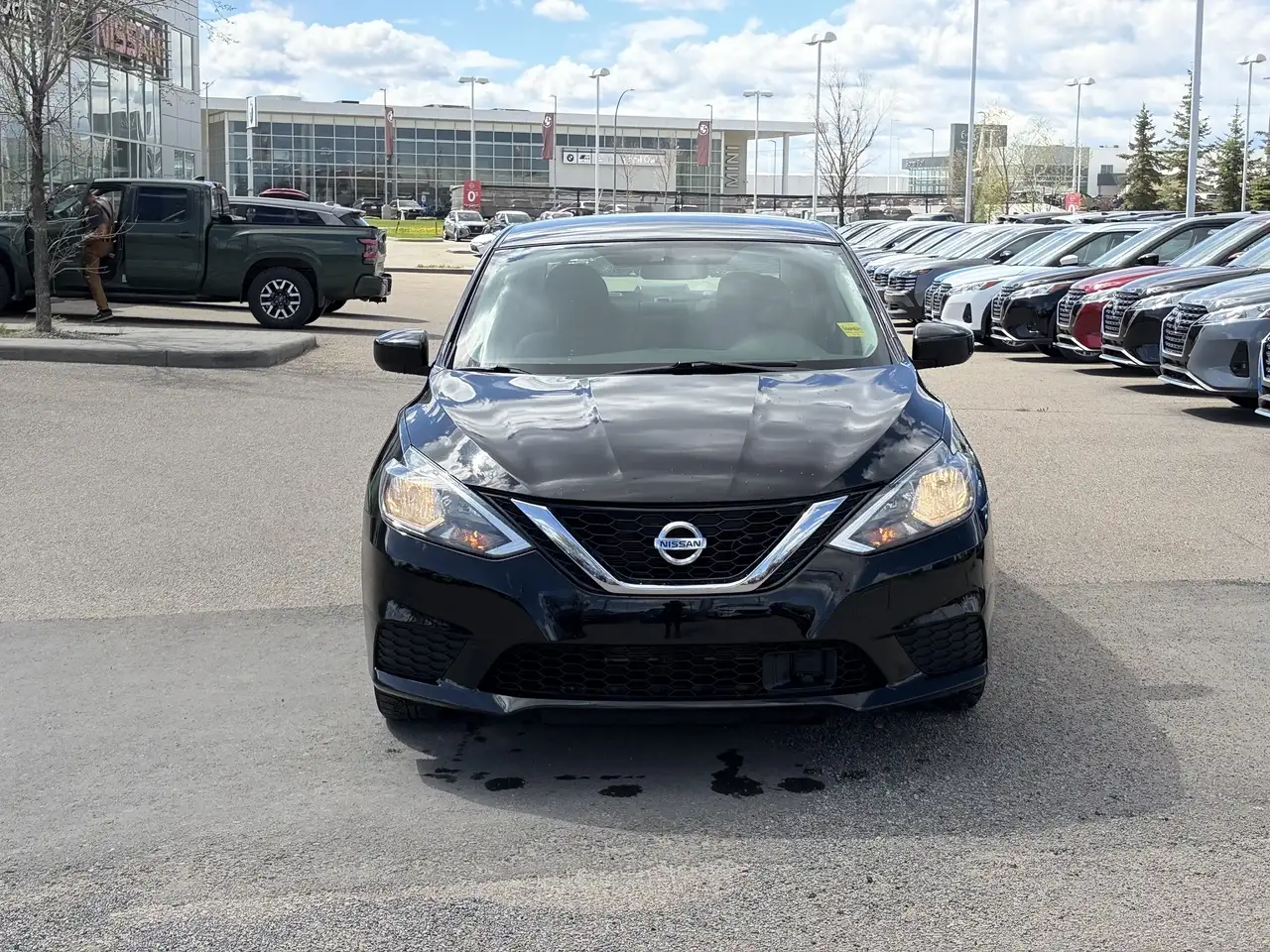 Nissan Sentra снимка Nissan Sentra