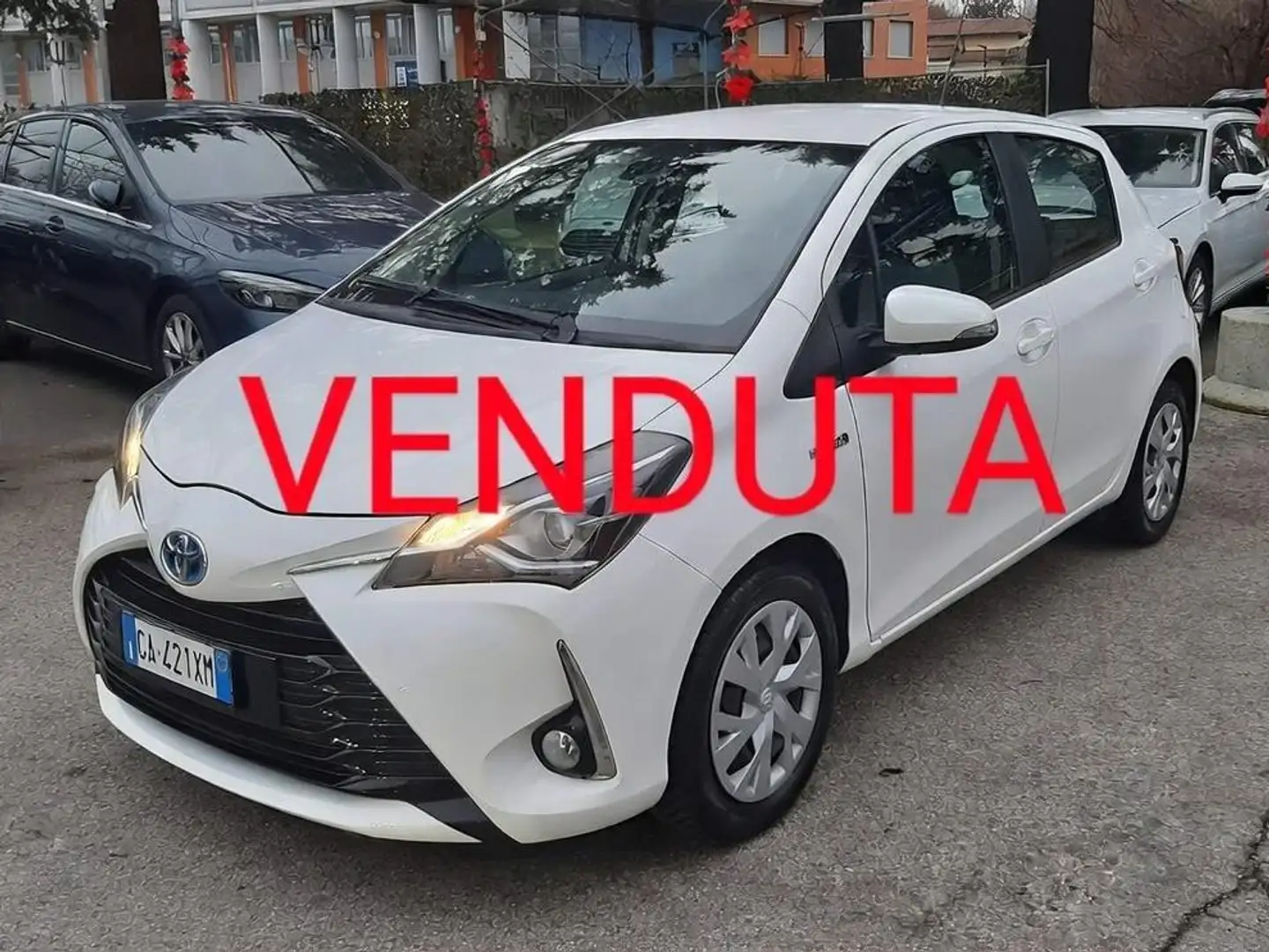 Toyota Yaris Yaris 5p 1.5h Business Bianco - 1