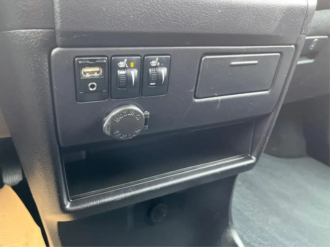 Toyota Sienna снимка Toyota Sienna