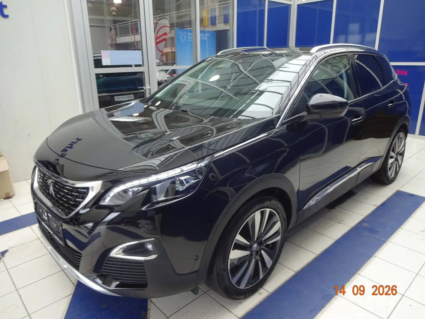 Peugeot 3008 Allure PT 130 ECO Schwarz - 2