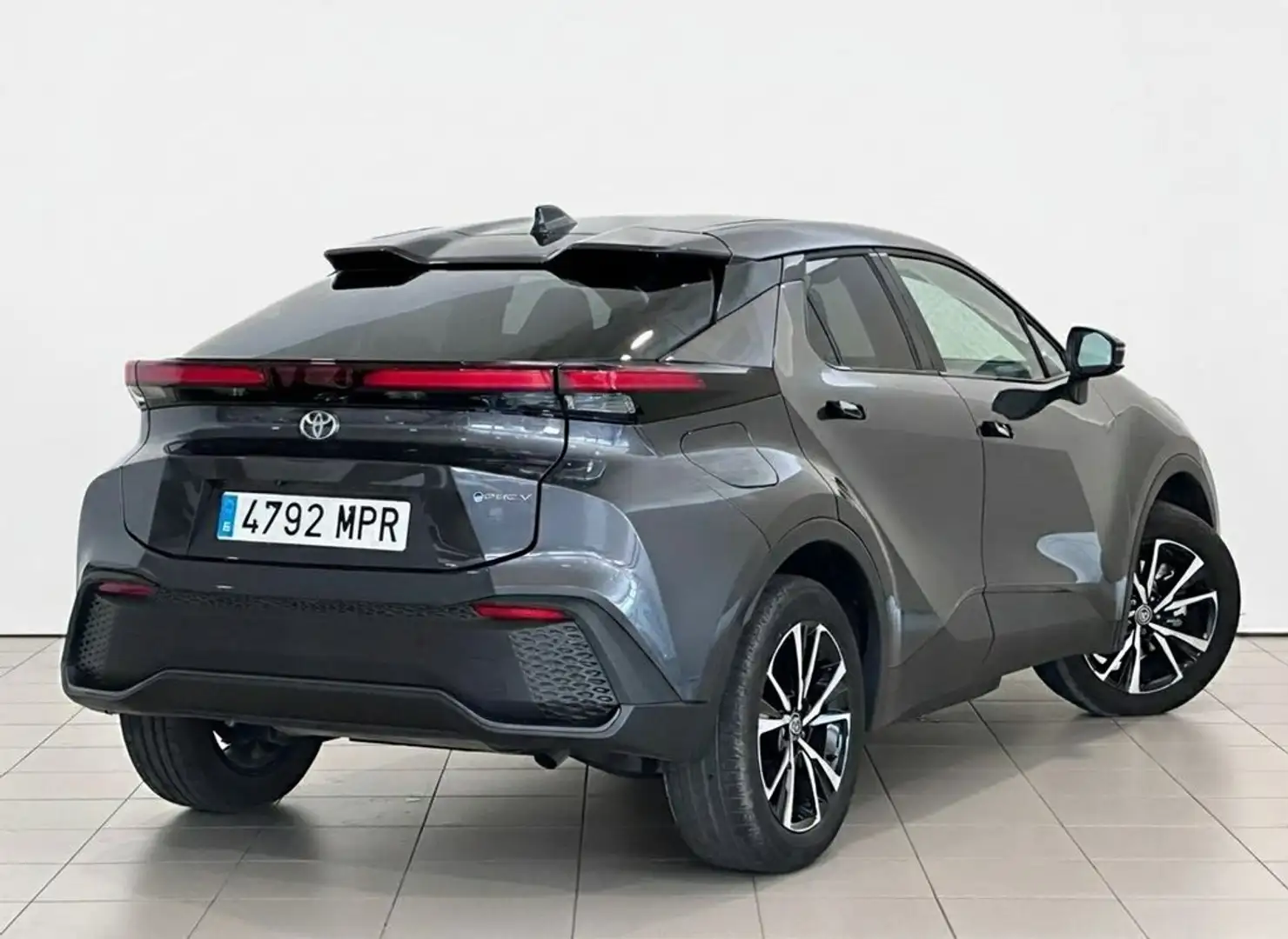 Toyota C-HR 220PHEV Advance Plus + Skyview Grijs - 2