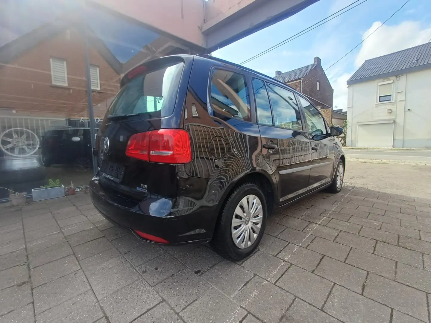 Volkswagen Touran Touran 1.6 CR TDi Highline Noir - 2