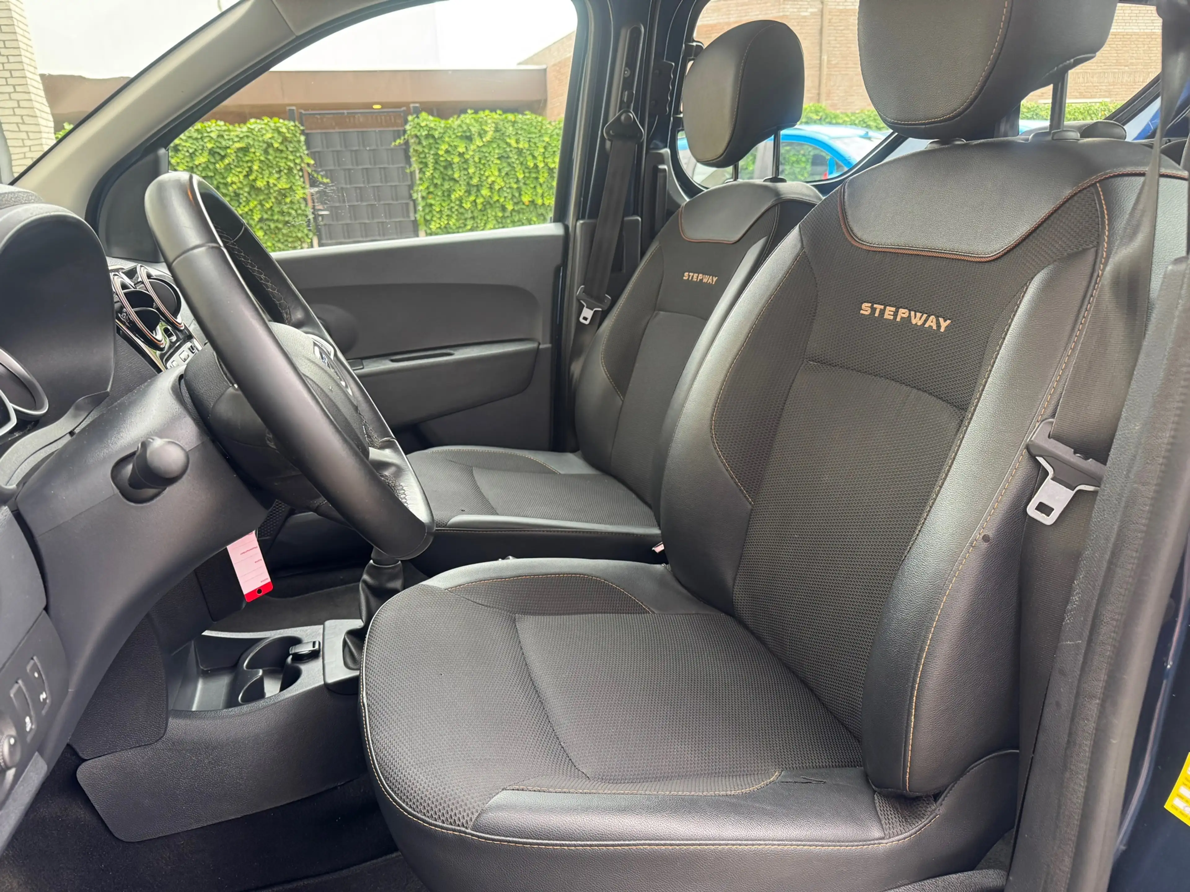 Dacia Dokker 103PK VEELPRIJS VOORDEEL Série Limitée Stepway, Na — photo 5