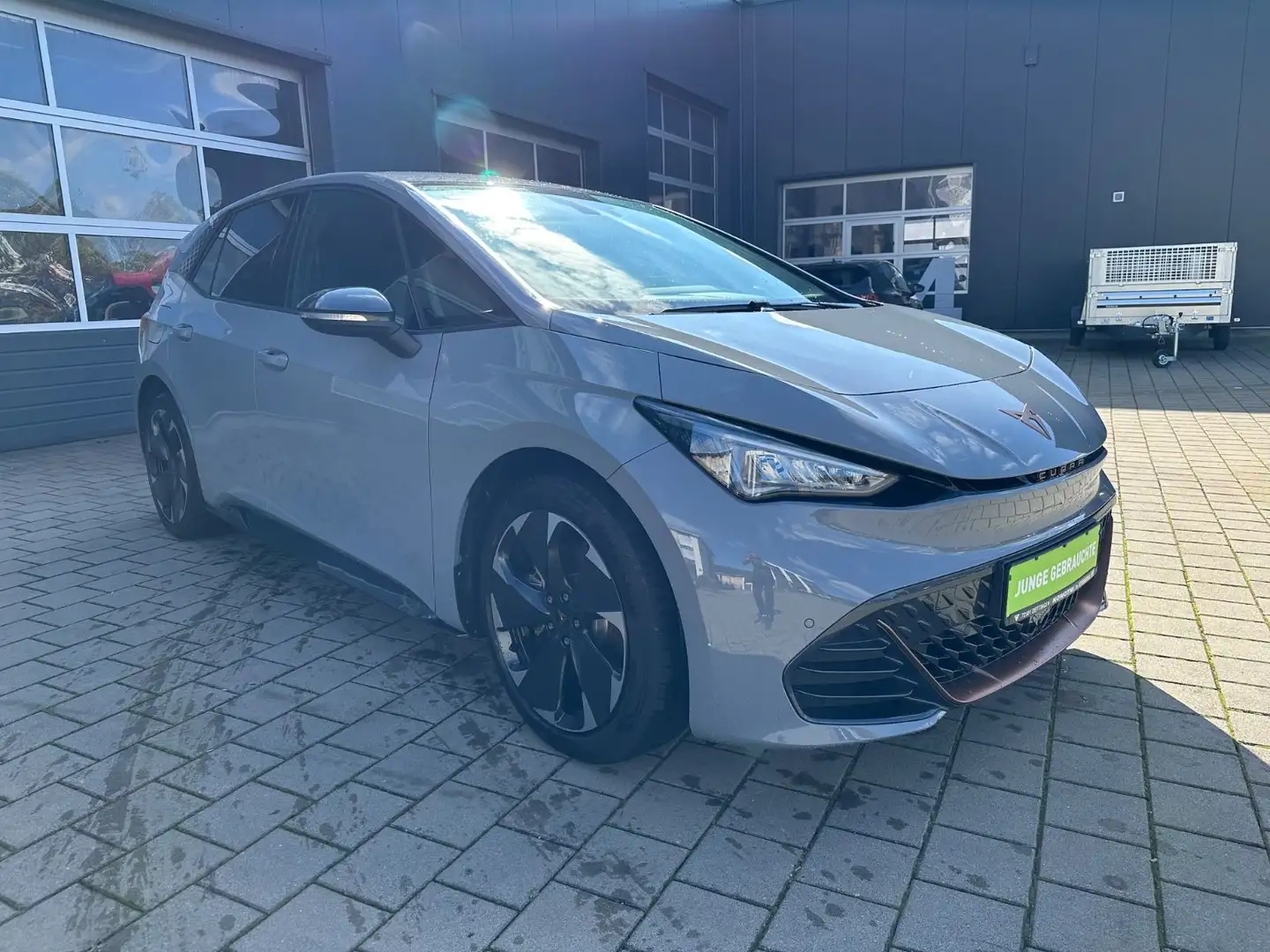 CUPRA Born 170 kW Grau - 2