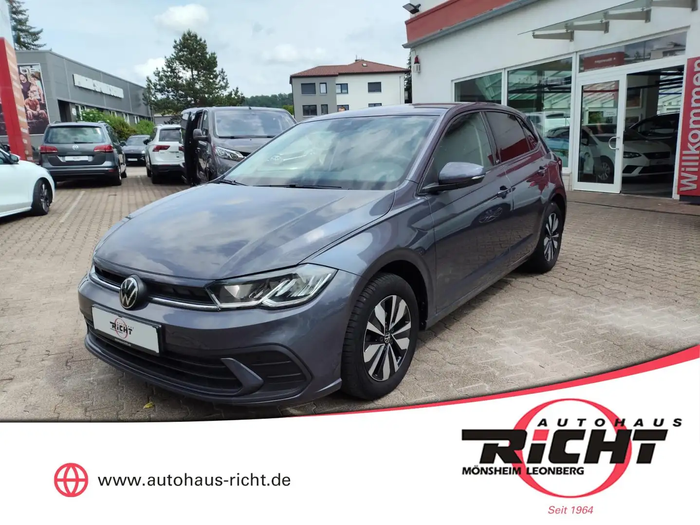 Volkswagen Polo 1.0 TSI Move Navi LED SHZ PDC DAB Virtual Grijs - 1