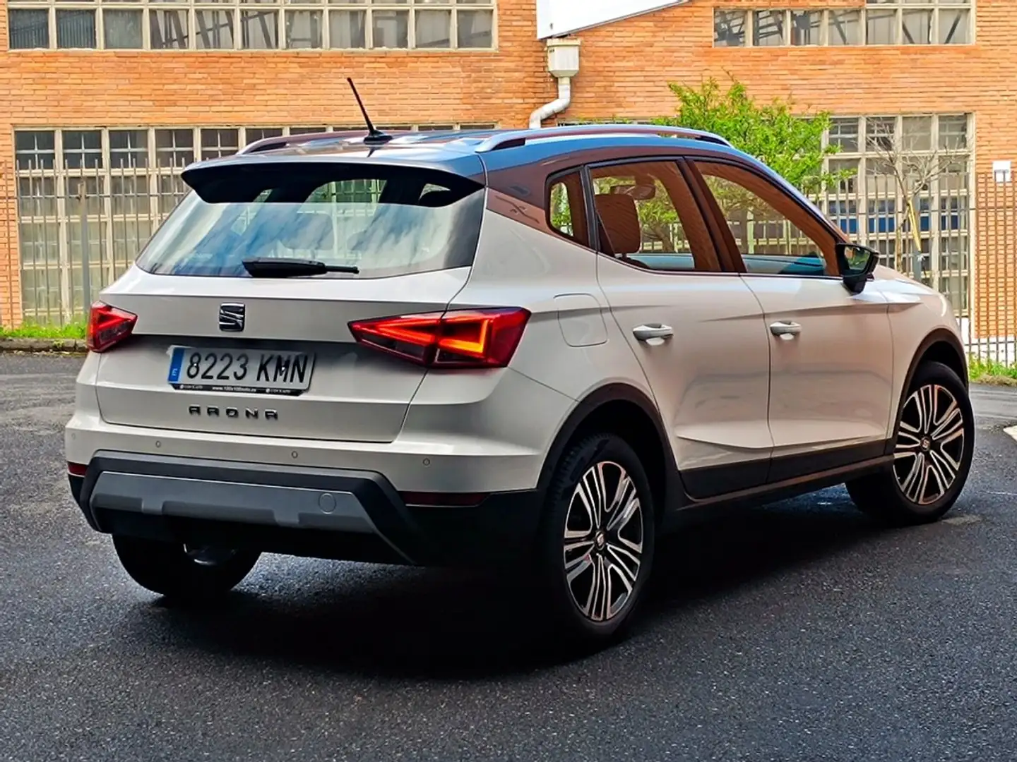 SEAT Arona 1.0 TSI Ecomotive S&S Xcellence 115 Bílá - 2